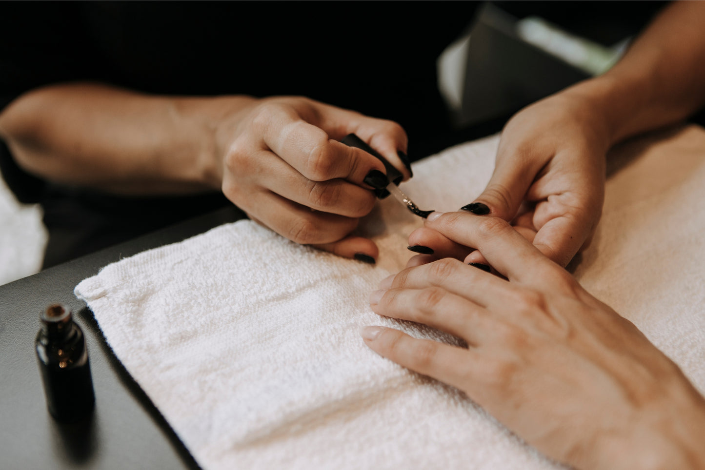 Strøm manicure