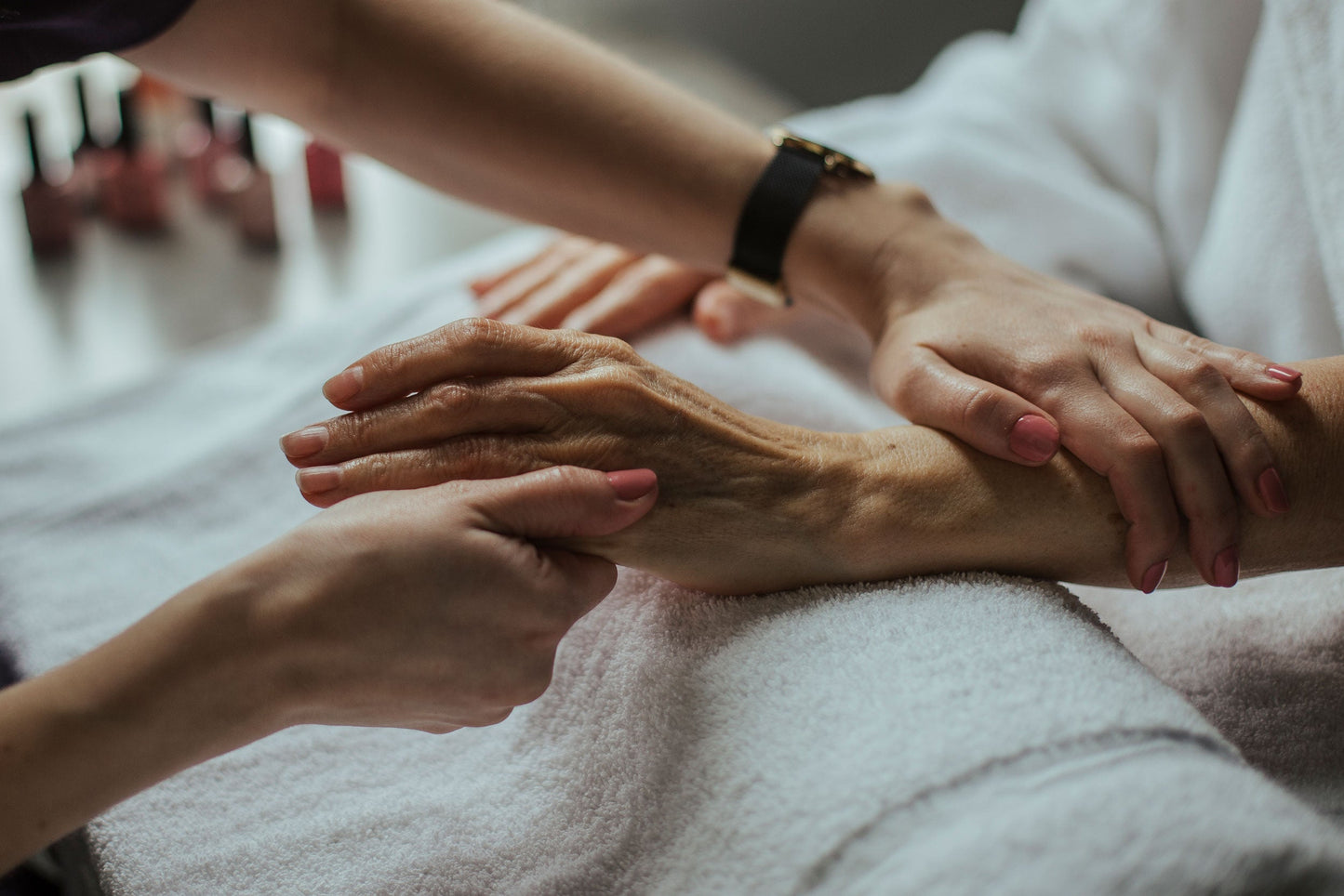 Strøm manicure
