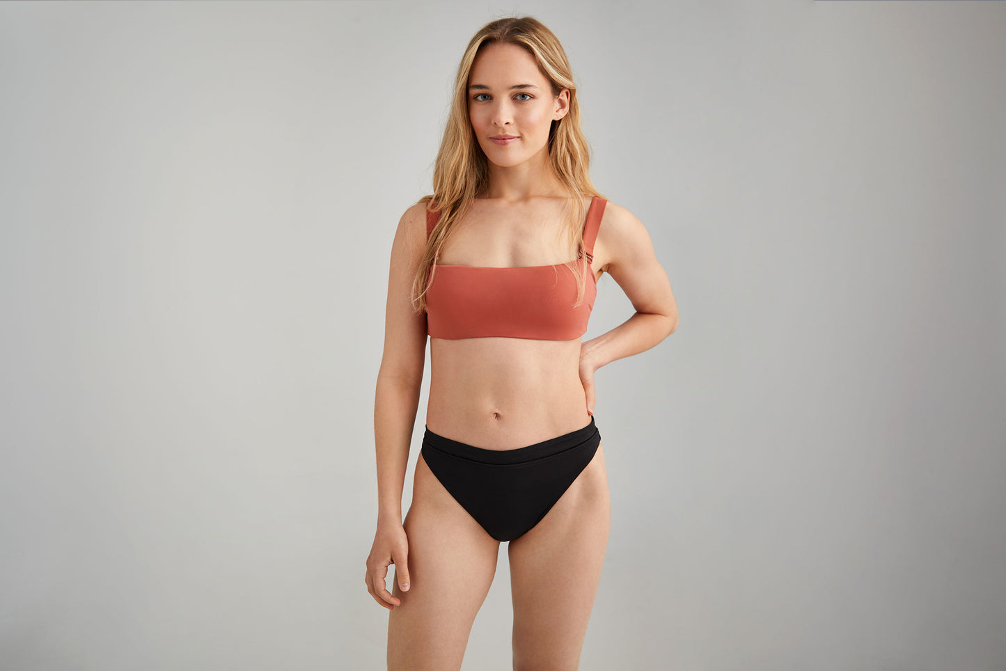Nivå (bikini top)