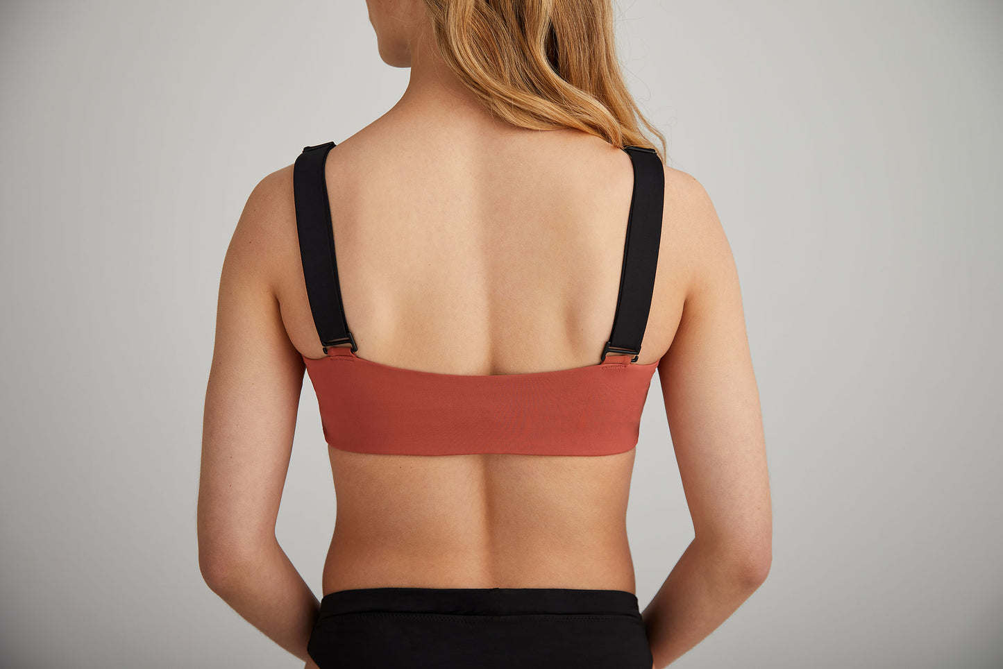Nivå (bikini top)