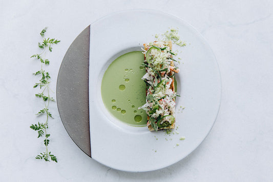 Soupe froide de concombre | L’art de la présentation