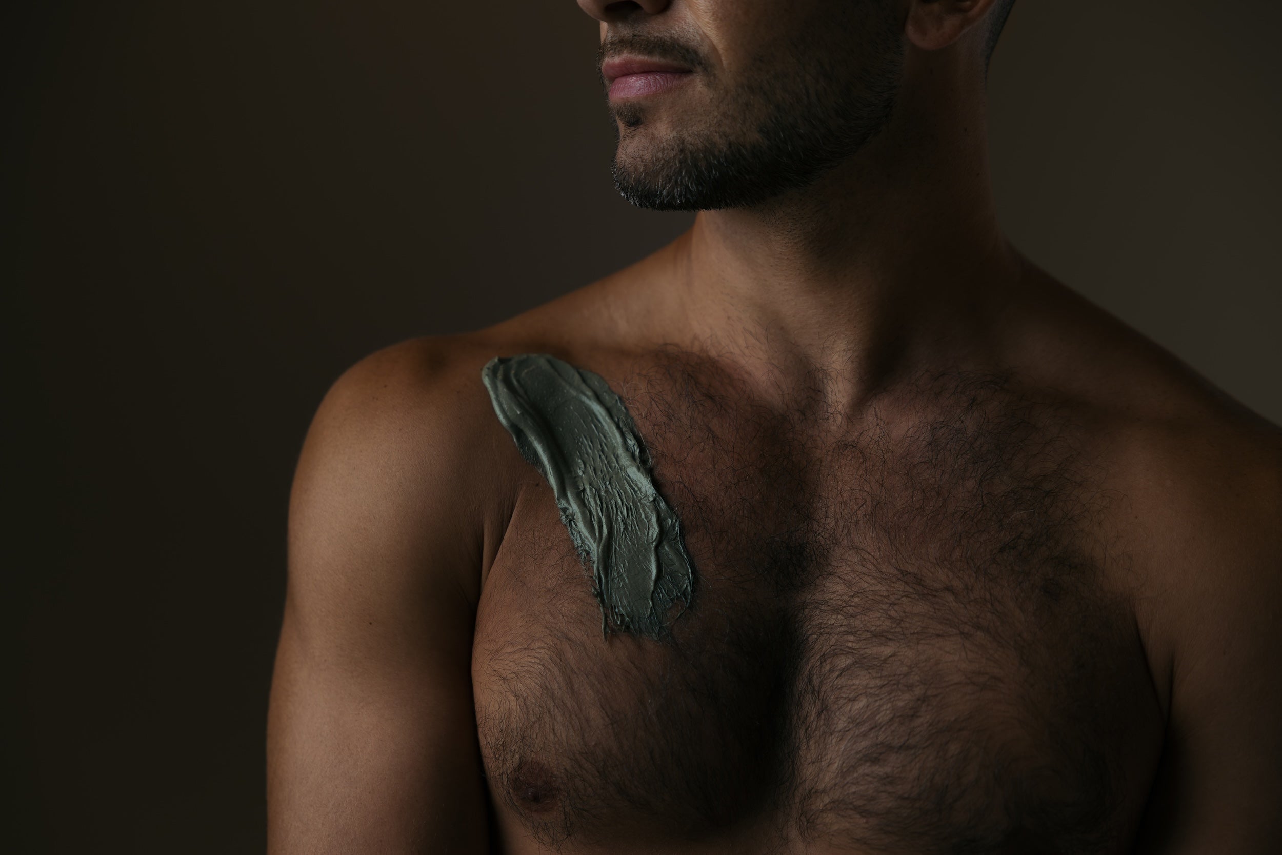 Mineral mud and eucalyptus wrap