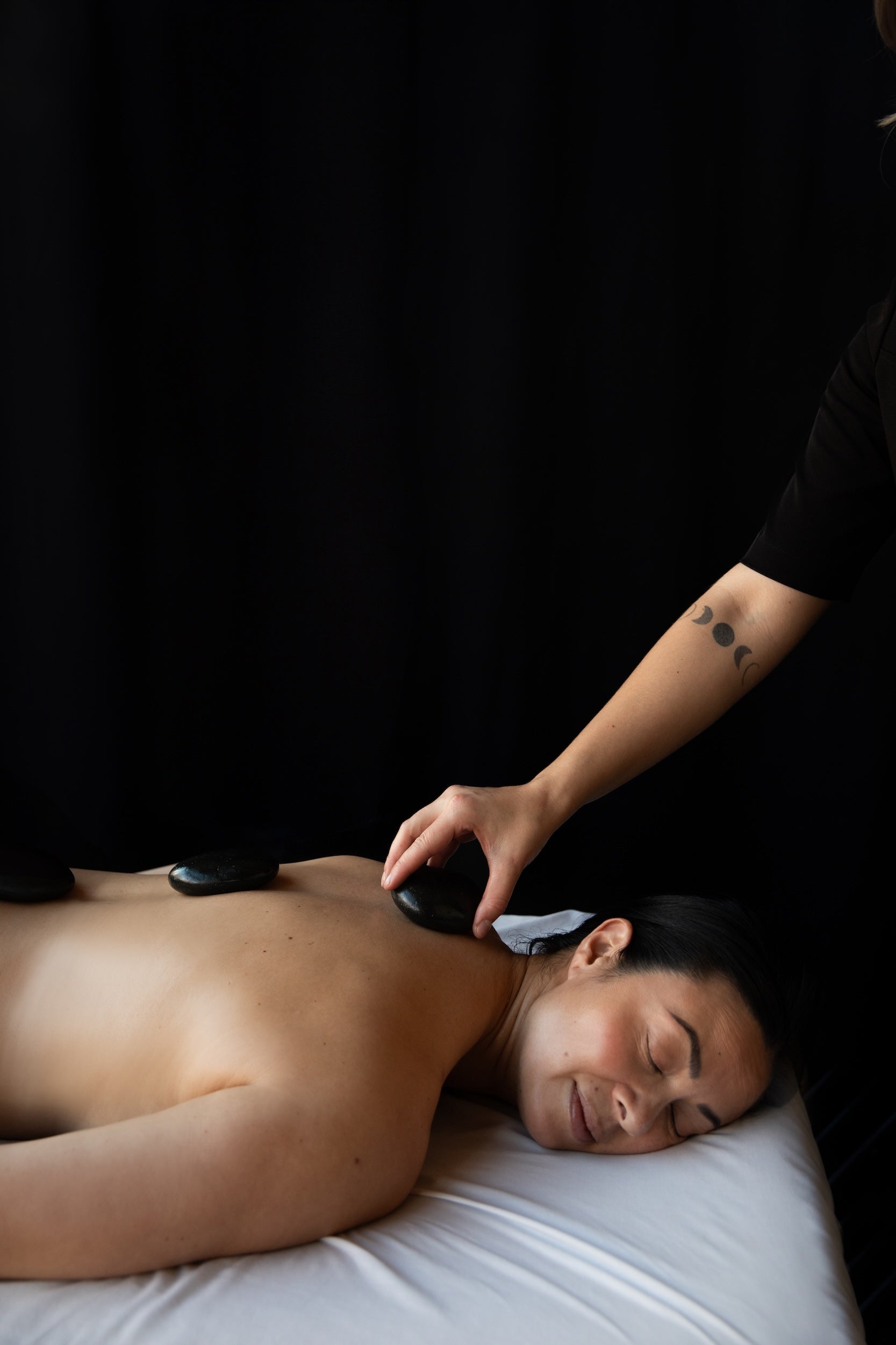 20% de rabais sur les massages spécialisés valides du lundi au jeudi - ( Strøm spa nordique )
