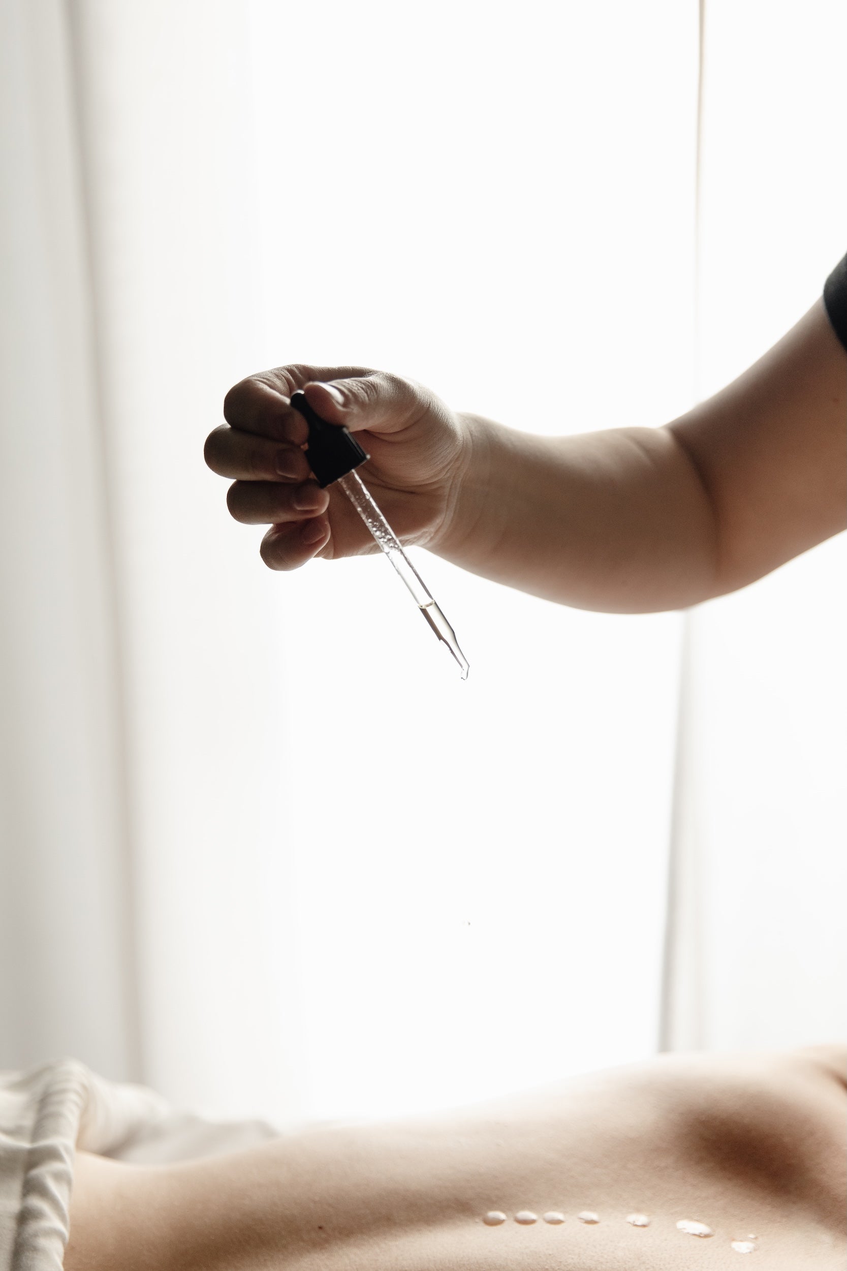 20$ de rabais sur le massage suédois absolu aux huiles essentielles chaudes du lundi au jeudi